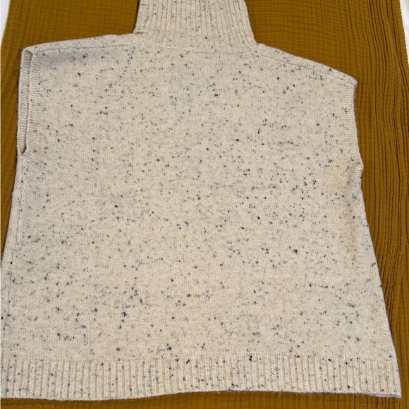 Anthropologie John+Jenn Speckled Sweater Vest - Picture 4 of 9